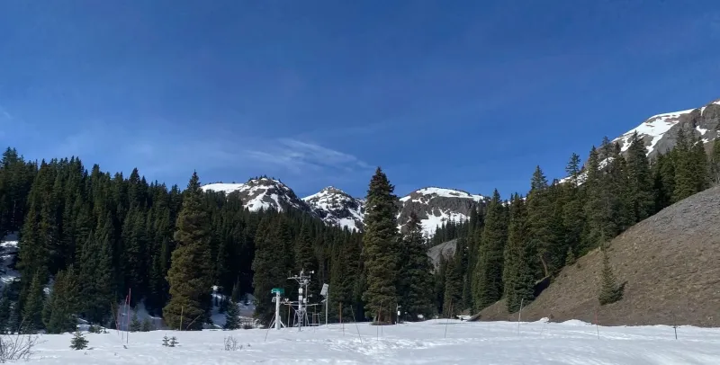 El invierno más seco en décadas deja al descubierto la fragilidad de las reservas de nieve