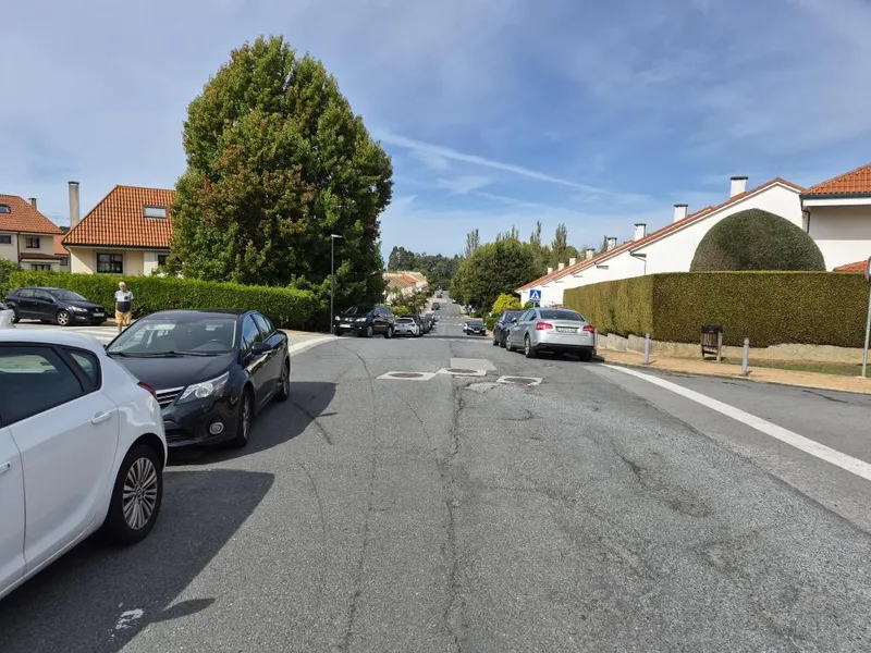 Oleiros destina medio millón de euros a la renovación del asfalto en calles y caminos municipales