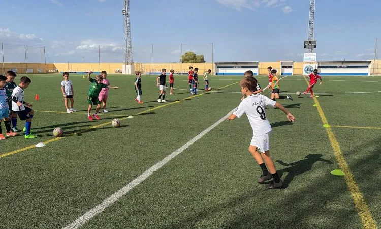 Casariche inicia las Escuelas Deportivas Municipales con amplia oferta para jóvenes