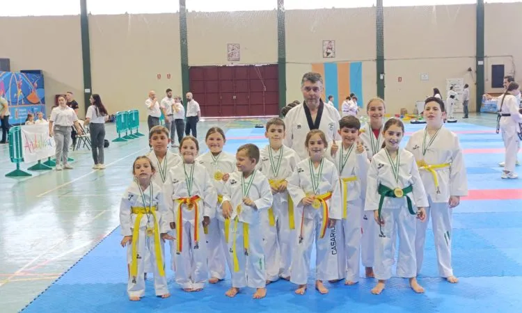 El Club Sierra Sur de Taekwondo brilla en el campeonato de Mairena del Alcor