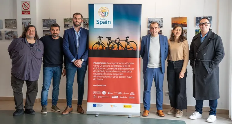 Trillo acoge una jornada para impulsar el cicloturismo como motor económico rural
