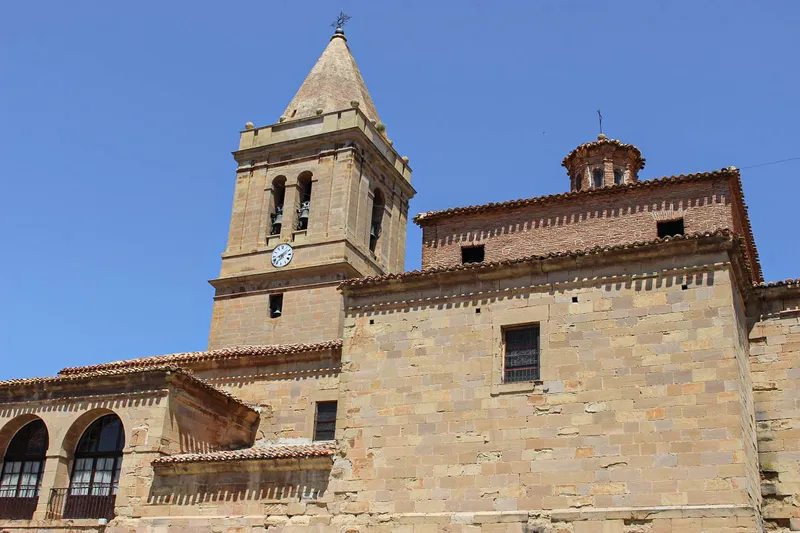 La Iglesia de San Martín de Alberite: Un Tesoro Arquitectónico e Histórico