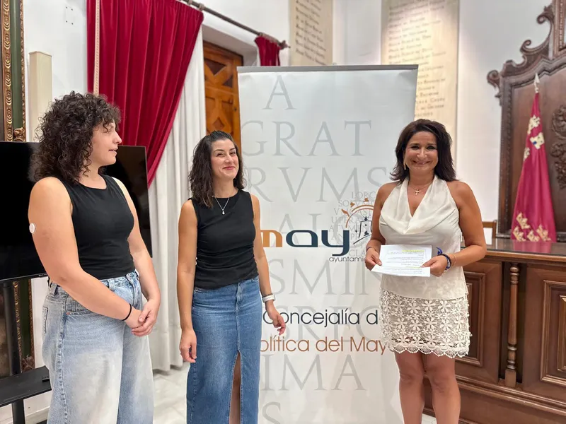 Lorca abre inscripciones para talleres gratuitos de informática y participación social para mayores