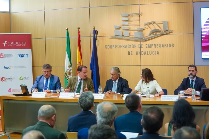 Javier González de Lara subraya la unidad empresarial andaluza en la asamblea de Fadeco Contratistas