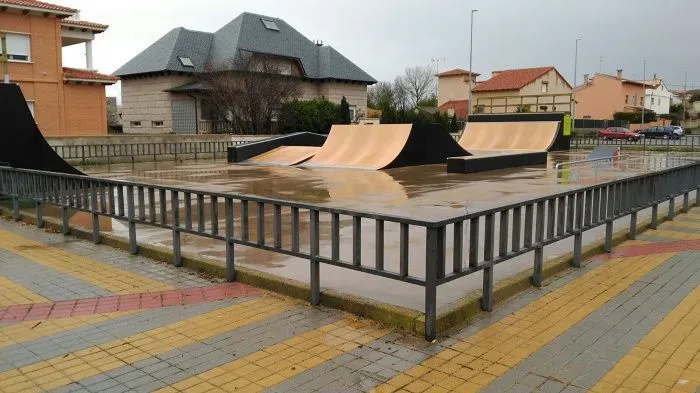 Cella inaugura un nuevo Skate Park para jóvenes en Teruel