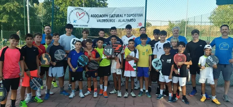 El Torneo de Pádel de Valdeolmos-Alalpardo reúne a deportistas en las fiestas patronales