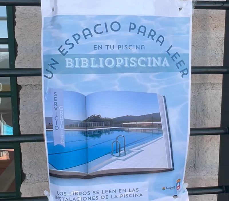 Lanjarón estrena la Bibliopiscina para fomentar la lectura en verano
