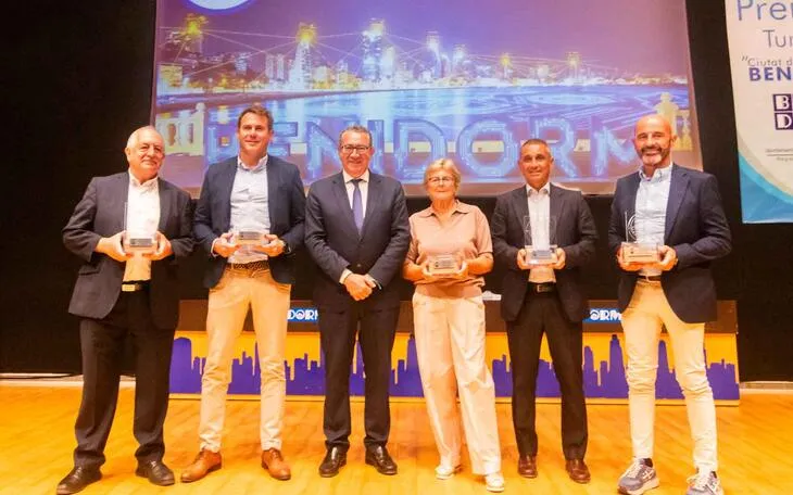 Benidorm reconoce la contribución turística de empresas y figuras destacadas