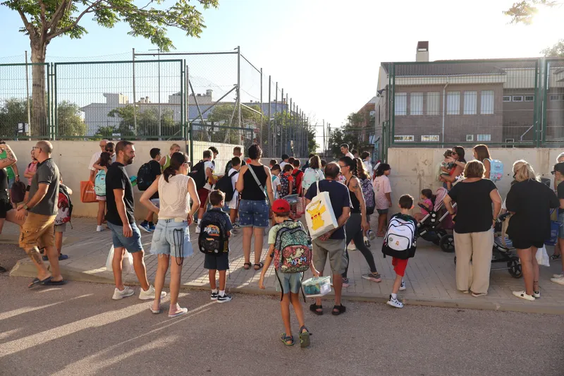 Novelda arranca el curso 2026/2027 con 5.309 alumnos y un programa educativo municipal reforzado