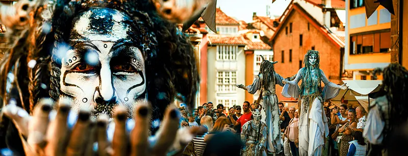 Vitoria-Gasteiz revive su pasado medieval con un gran mercado y actividades culturales