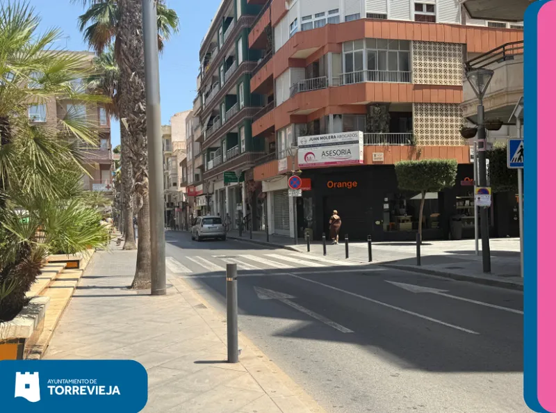 Torrevieja reabre al estacionamiento la calle Ramón Gallud con horario restringido