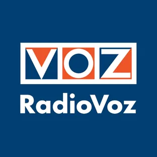 El alcalde de Oleiros participa en una entrevista en Radio Voz