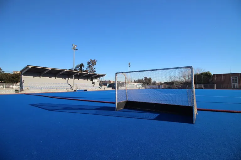 Castelldefels moderniza el campo de Via Fèrria con nuevas mejoras en instalaciones deportivas