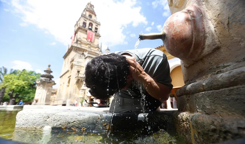 Andalucía en alerta: ola de calor con máximas de 41 grados a partir de mañana