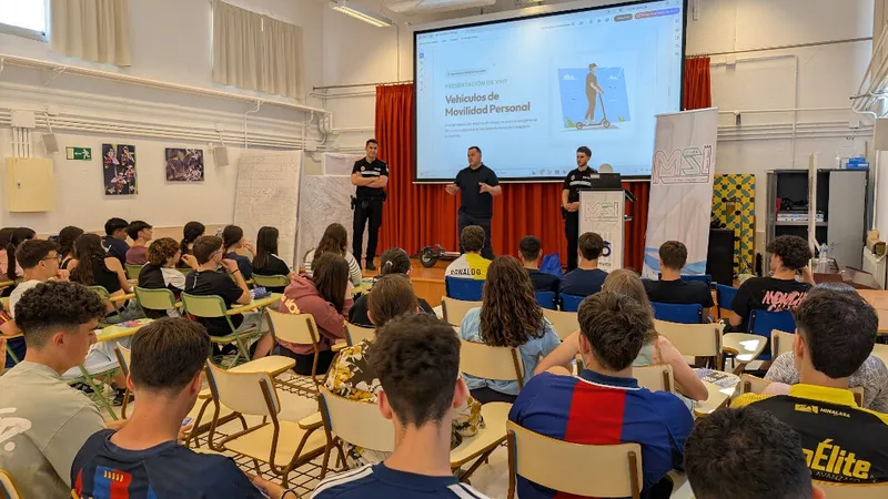 Torredelcampo educa a sus jóvenes en el uso seguro del patinete eléctrico