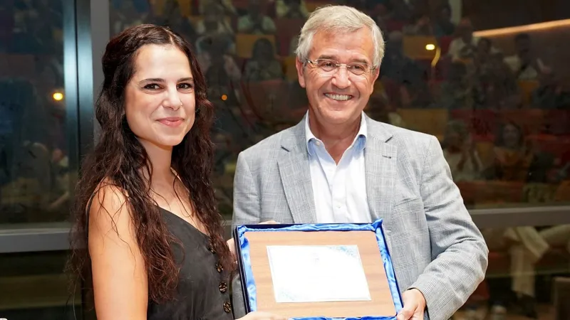 Helena Mariño gana el VI Premio Internacional de Poesía 'Ciudad de Estepona'