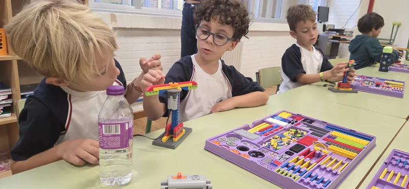 Sanxenxo supera los 270 alumnos en sus escuelas municipales para el curso 2026-2027