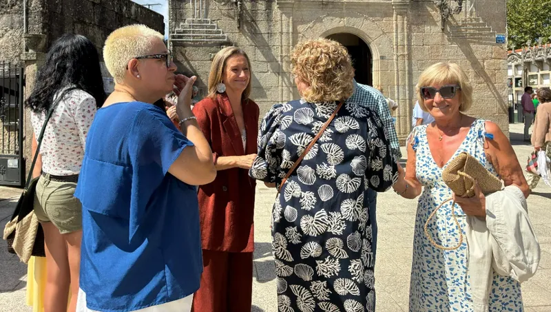 Vicepresidenta de la Diputación de Pontevedra asiste a las fiestas de San Campio en Valladares