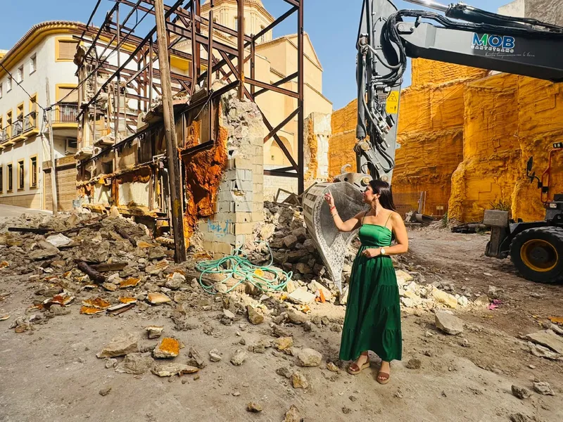 Lorca inicia el derribo de fachadas históricas para construir vivienda joven