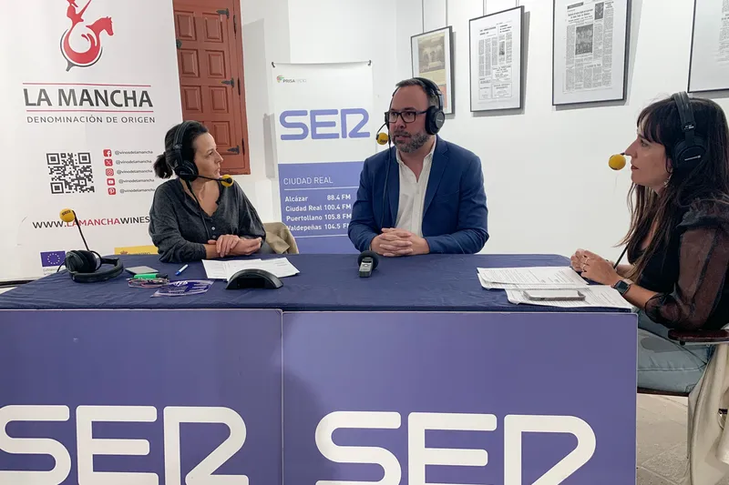 Javier Navarro promociona Tomelloso Sabor en la Cadena SER