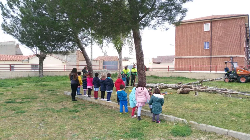 Villaralbo celebra el Día del Árbol con talleres ambientales para escolares y participantes de formación