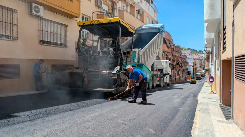 Torredelcampo inicia el reasfaltado de cuatro calles para mejorar la seguridad vial