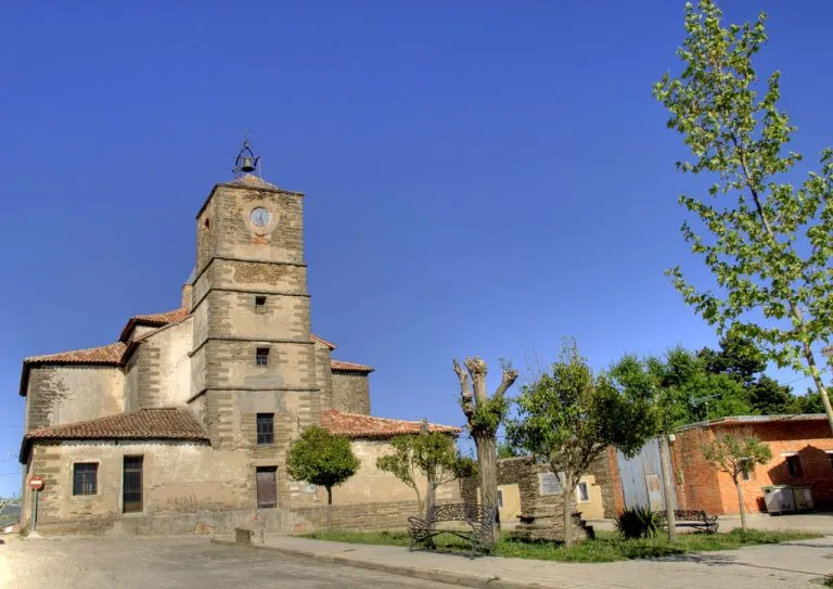 La Iglesia de Santa Cecilia de Hiendelaencina: Un Legado Histórico y Artístico