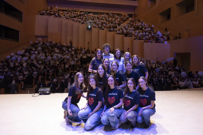 El III Congreso 'Lo Que De Verdad Importa' inspira a mil jóvenes en Castellón con testimonios de superación