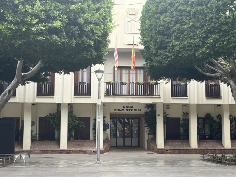Almoradí se une a la red de municipios contra la ocupación ilegal de viviendas