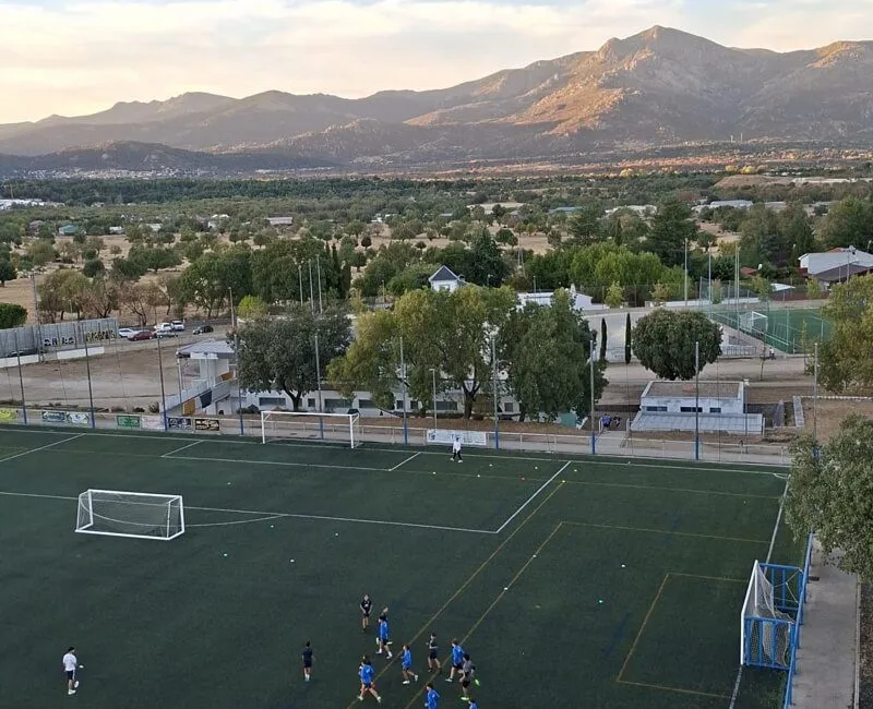 Oposición frena en Moralzarzal 4 proyectos clave para mejorar instalaciones deportivas