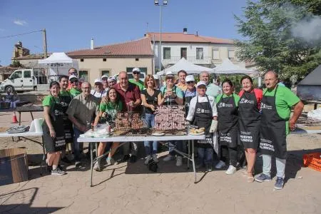 El Olmillo celebra la I Jornada Gastronómica del Lechazo de Segovia con gran afluencia