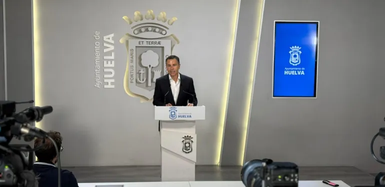Huelva inicia el derribo para ampliar el Recinto Colombino y exige más recursos para la Guardia Civil