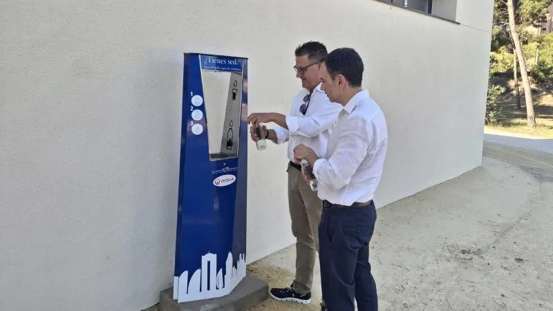 Benidorm amplía su red de fuentes de agua potable refrigerada ante la subida de las temperaturas
