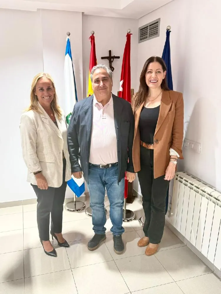 Majadahonda impulsa la modernización de su mercadillo con un convenio de 30.000 euros