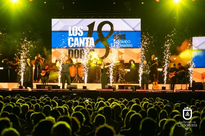 Los Cantadores y Falete triunfan en Candelaria en una noche de música canaria
