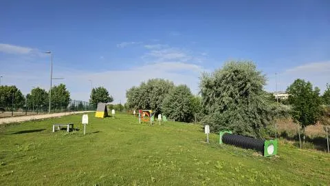 Arroyo de la Encomienda inaugura el parque canino más grande del municipio con apertura 24 horas