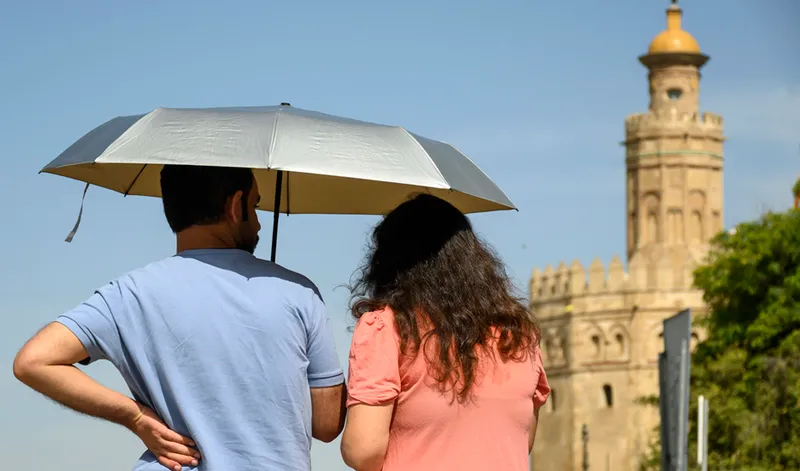Andalucía en alerta naranja por calor: máximas de 42 grados en Córdoba y Sevilla