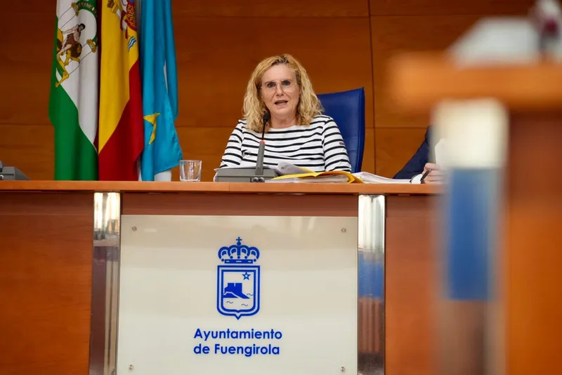 Fuengirola destina más de un millón de euros a mejoras en colegios y piscinas municipales