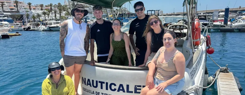 Jóvenes de Adeje obtienen la licencia de navegación tras curso de verano