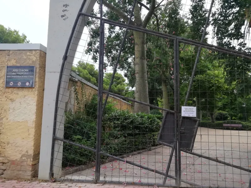 València cierra parques y jardines por alerta naranja de lluvias y tormentas