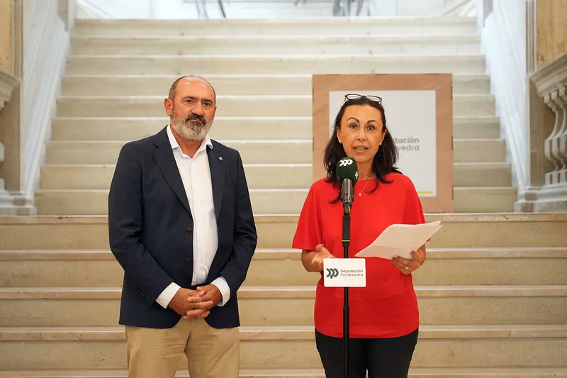 La Diputación de Pontevedra expone 'Rosalía Ilustrada' con 35 obras de artistas gallegos