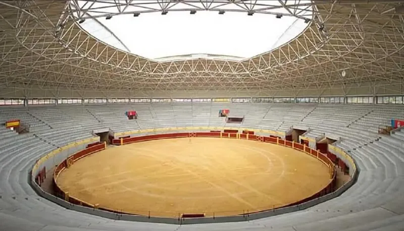 Oposición frena por tercera vez la reparación de la cubierta de la Plaza de Toros de Moralzarzal