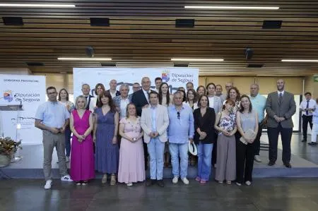 La Diputación de Segovia homenajea a sus empleados veteranos y jubilados en Santa Rita