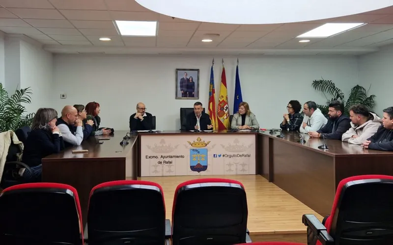 Manuel Pineda renuncia a la alcaldía de Rafal; Noemí Cutillas será la nueva regidora