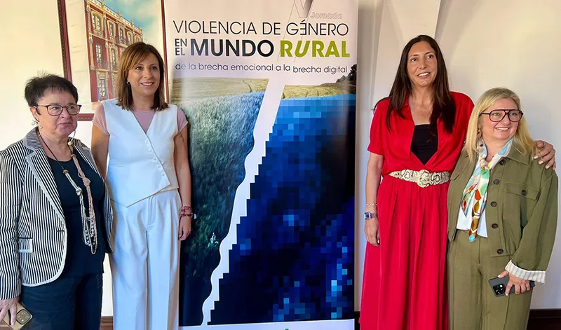 La Junta de Andalucía aborda la violencia de género y la brecha digital en el medio rural