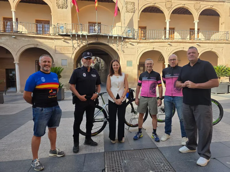 Tres policías locales de Lorca compiten en el Campeonato de España de MTB en León