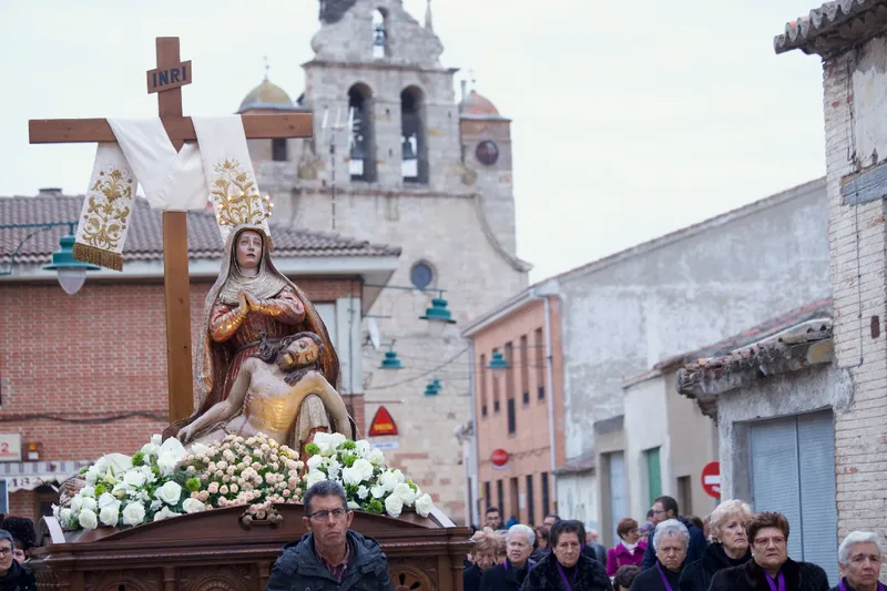 Villaralbo revive el Viernes Santo con emotivas procesiones
