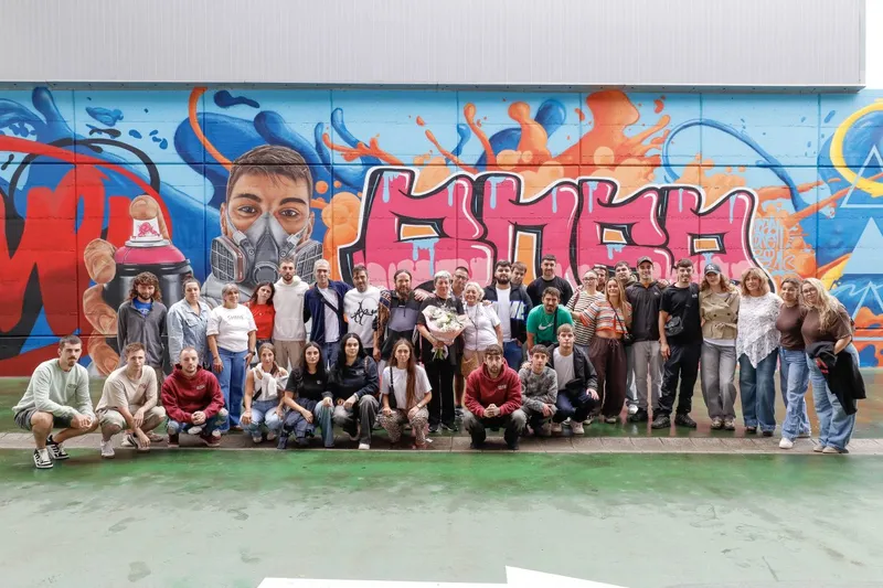 Polanco rinde homenaje a 'Posa' con un mural de arte urbano en Requejada
