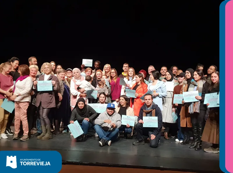 Torrevieja impulsa la integración de extranjeros con cursos de español