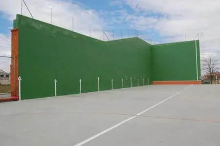 Marugán presenta sus instalaciones deportivas y de ocio para el verano